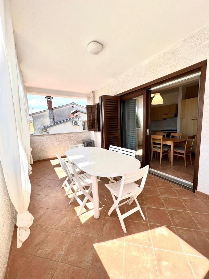 Villa Ortensie Apartments Funtana Buitenkant foto